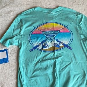 Men’s Columbia shirt